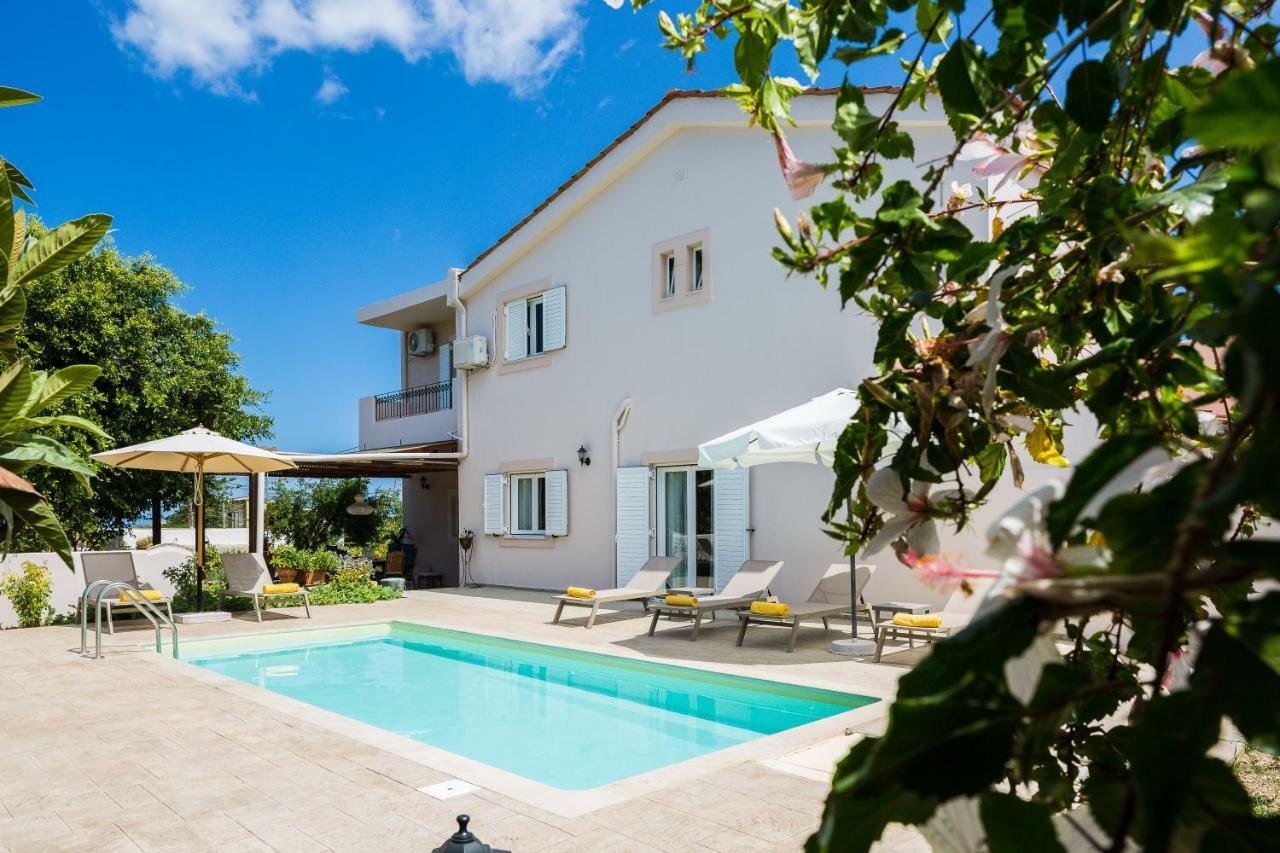Carpe Diem-Luxury Villa With Private Pool Agia Paraskevi  Exterior photo