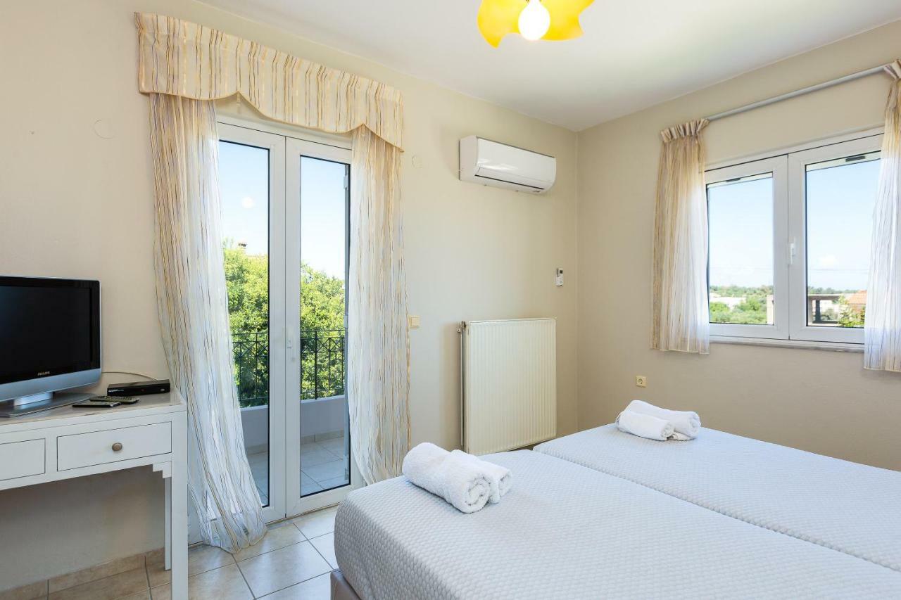 Carpe Diem-Luxury Villa With Private Pool Agia Paraskevi  Exterior photo